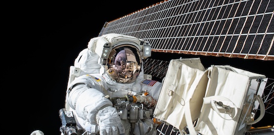 Chi davvero non spreca neanche un po’ di acqua? Gli astronauti